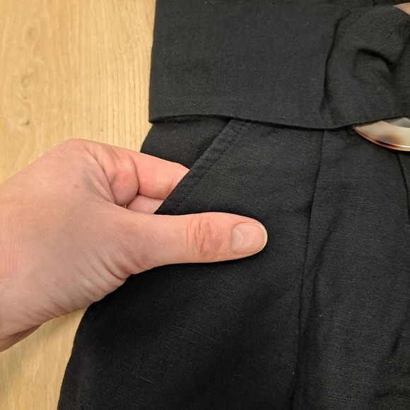 NEW LOFT Black Ruffle Belted Sleeveless Linen Blend One Piece Romper Size 10 - Picture 5 of 7